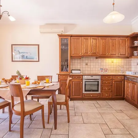 Serpa By Agios Stefanos Kassiopi